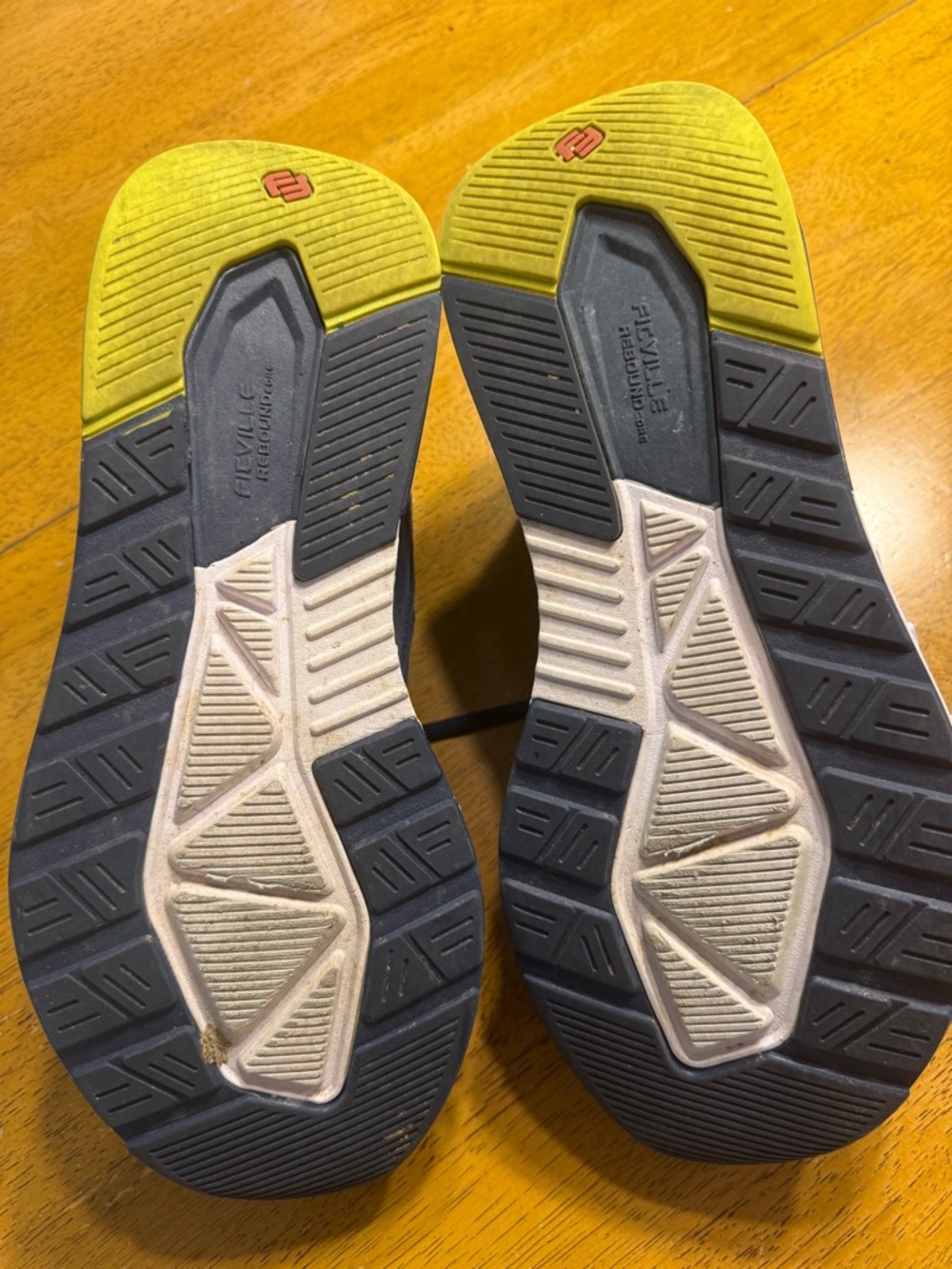 Men’s Athletic Running Shoes in Black and Yellow - Comfort Grip Sole, Wide width